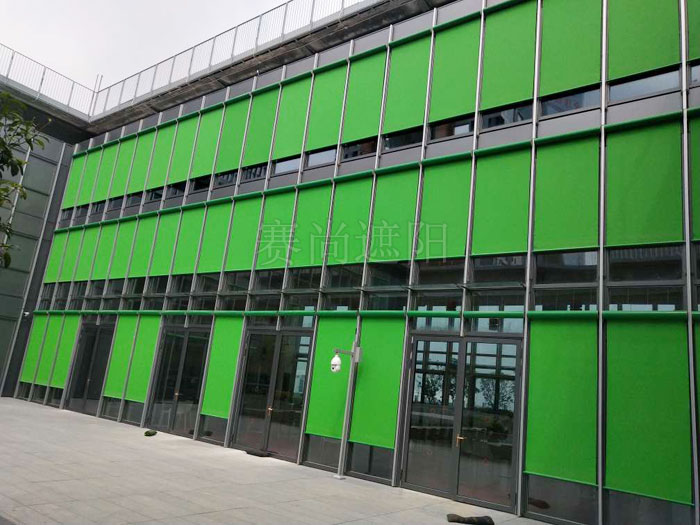 深圳前海G30薈同國際學校織物外遮陽工程實景照片