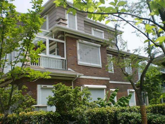 歐式卷簾窗實景圖